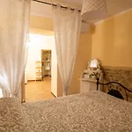 Nel Vicolo Dei Baci - Al Bacio * Spello
