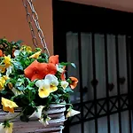 Nel Vicolo Dei Baci - Al Bacio * Spello