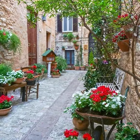 Nel Vicolo Dei Baci - Al Bacio Apartment Spello