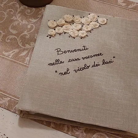Apartment Nel Vicolo Dei Baci - Al Bacio *