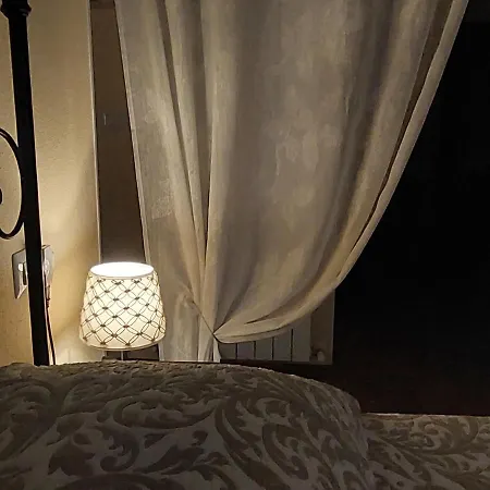 Nel Vicolo Dei Baci - Al Bacio