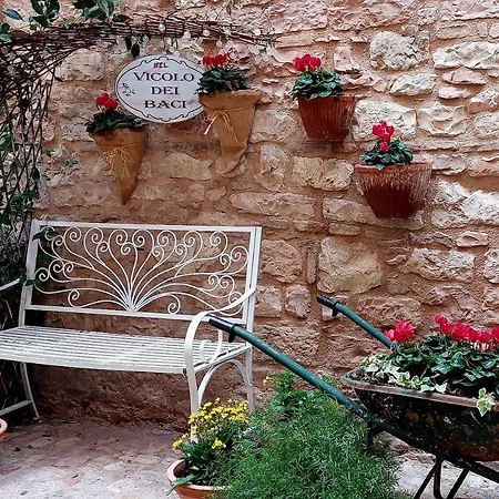 Apartament Nel Vicolo Dei Baci - Al Bacio *