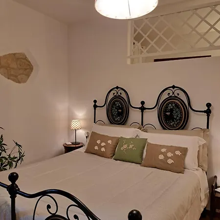 Nel Vicolo Dei Baci - Al Bacio Spello