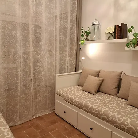 Nel Vicolo Dei Baci - Al Bacio