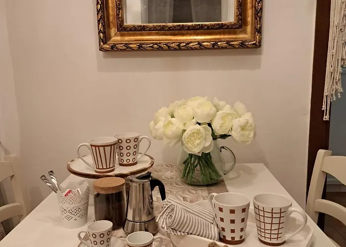 Nel Vicolo Dei Baci - Al Bacio *